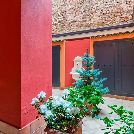Host4u - Laura's Cozy In Center Brescia