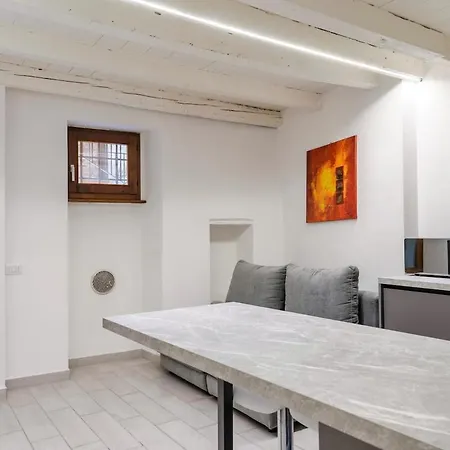 Appartamento Host4u - Laura's Cozy In Center Brescia
